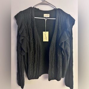 Women’s Ruffle Cardigan Size L